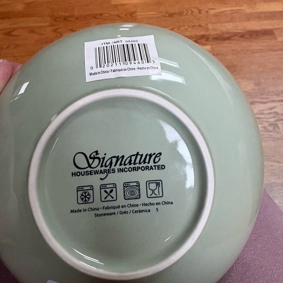 Cat Bowl Stoneware with embossed graphics - brand new - Picture 3 of 6